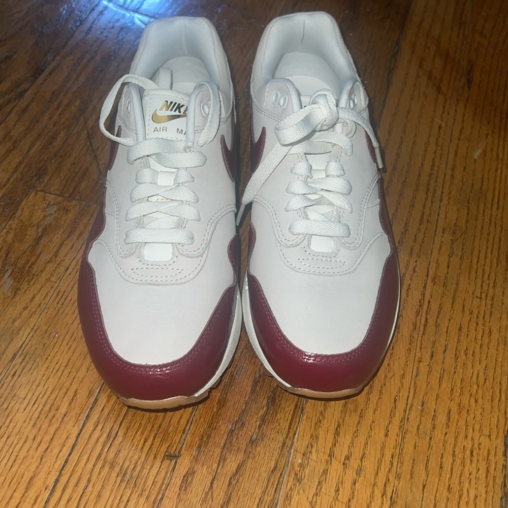 AIR MAX 1 LX 'TEAM RED CROC womens